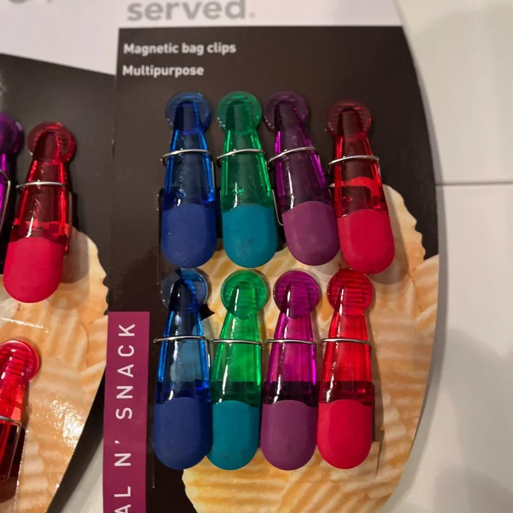 Magnetic Chip Clips (2‎ packs of 8 clips / total of 16 clips (new)